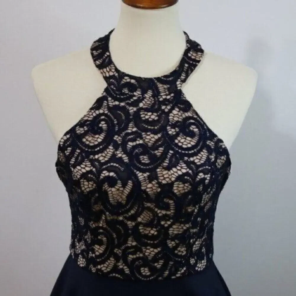 Semi Formal Blue Halter Full Skirt Dress‎ 9/10 Semi-Formal Full Skirt